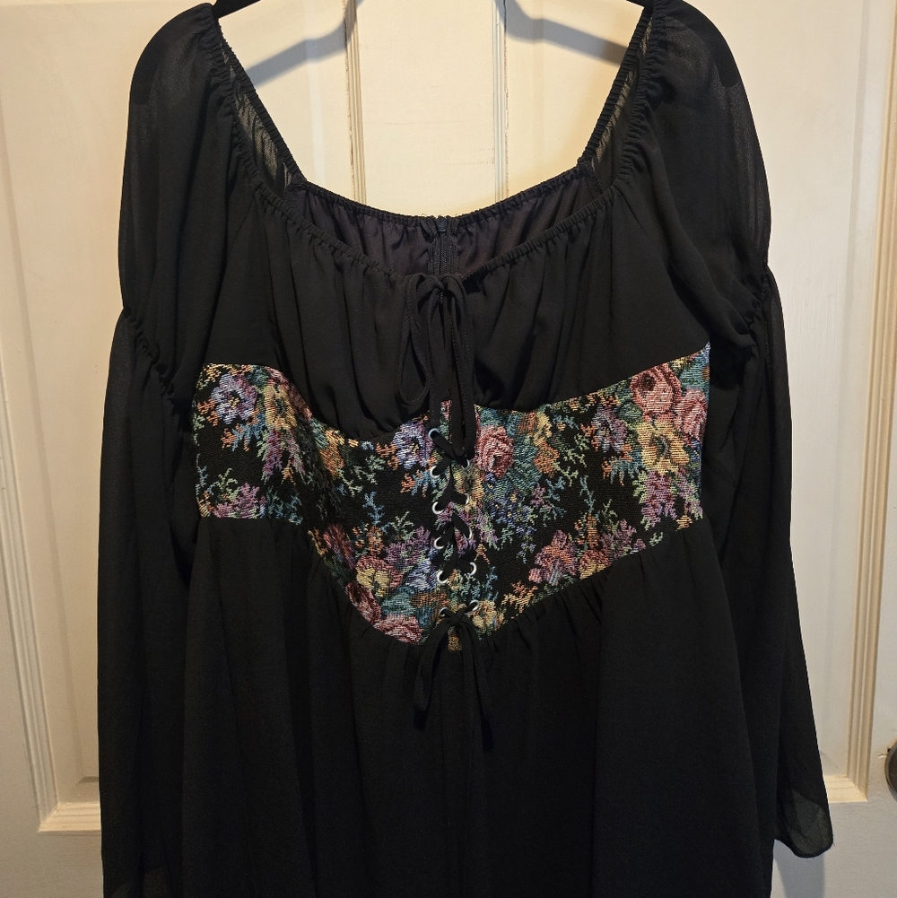 Floral Embroidered Black Dress - Picture 3 of 6